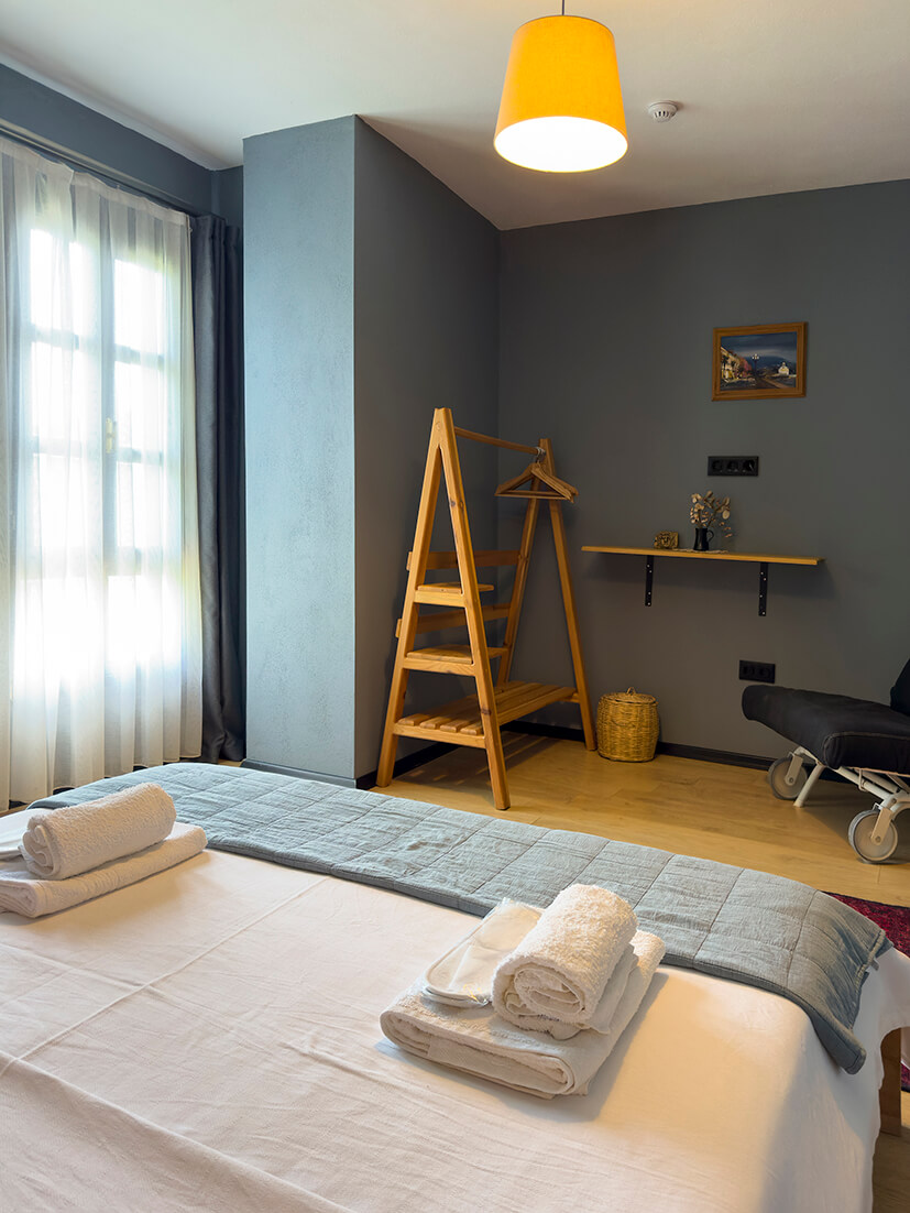 Room 7 (Deluxe Double)